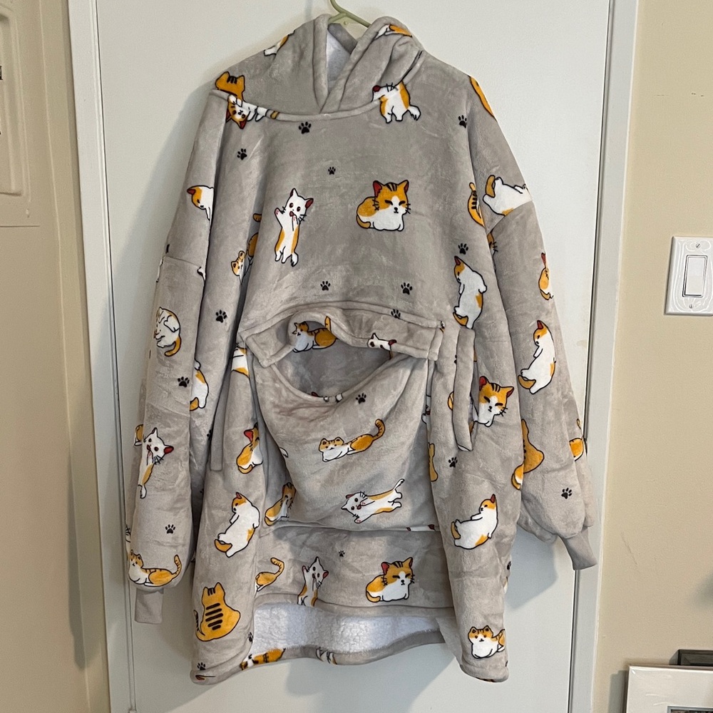 Extremely cozy, extremely oversized wearable blanket (?)